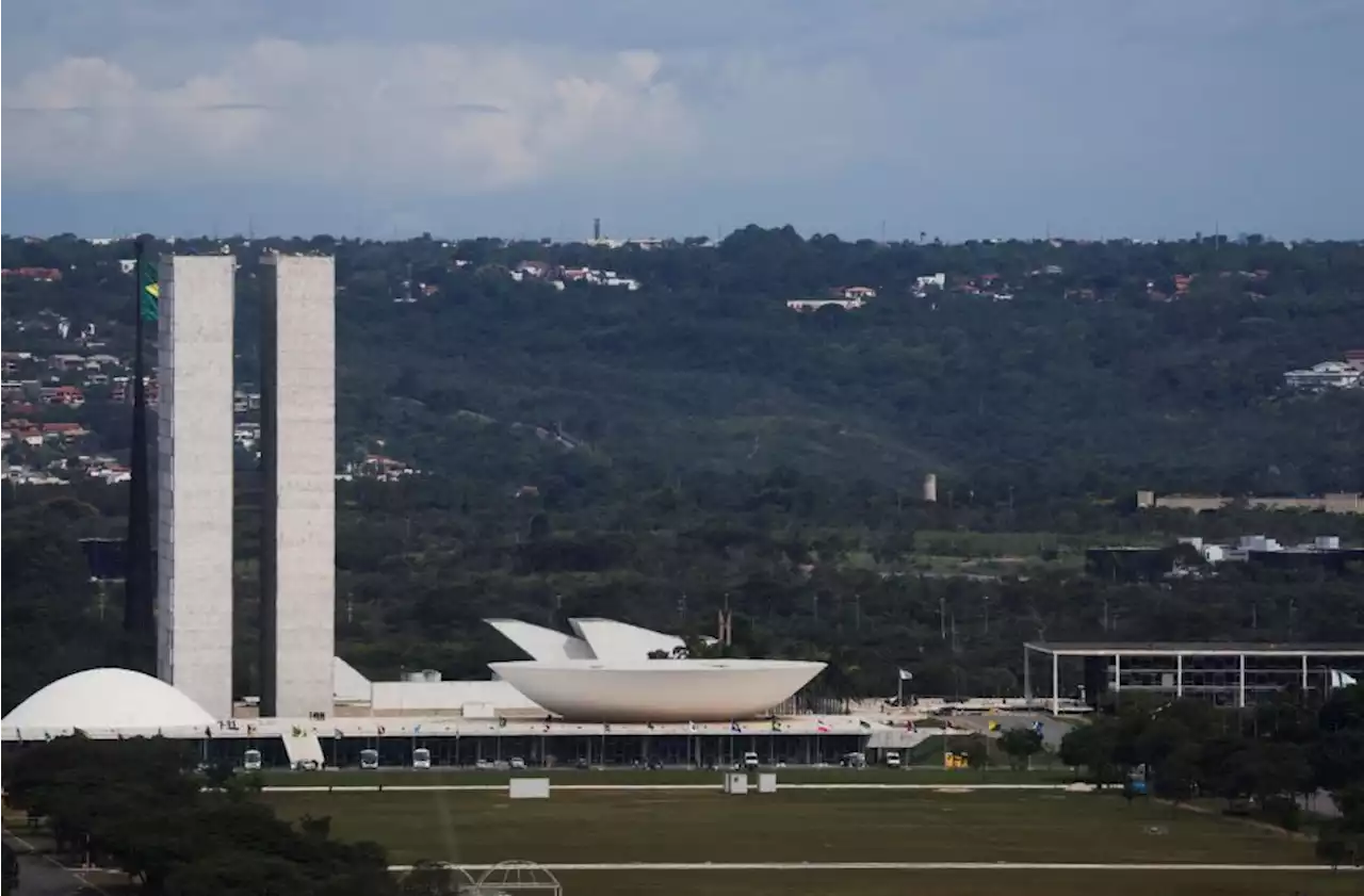 Número de CPIs atrapalha agenda propositiva e articulação do governo, avaliam especialistas