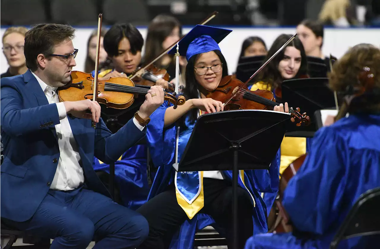 Images: Dundee-Crown, Hampshire and Lisle graduation ceremonies