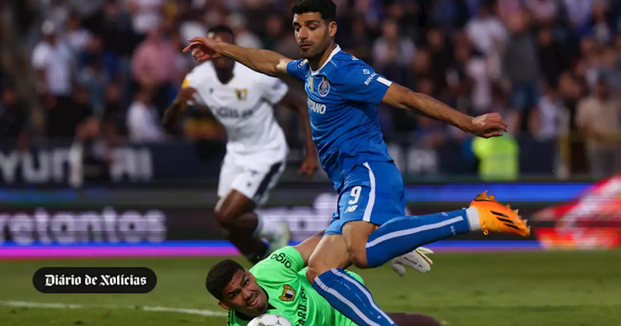 De penálti em penálti, Taremi ganha partida com um póquer