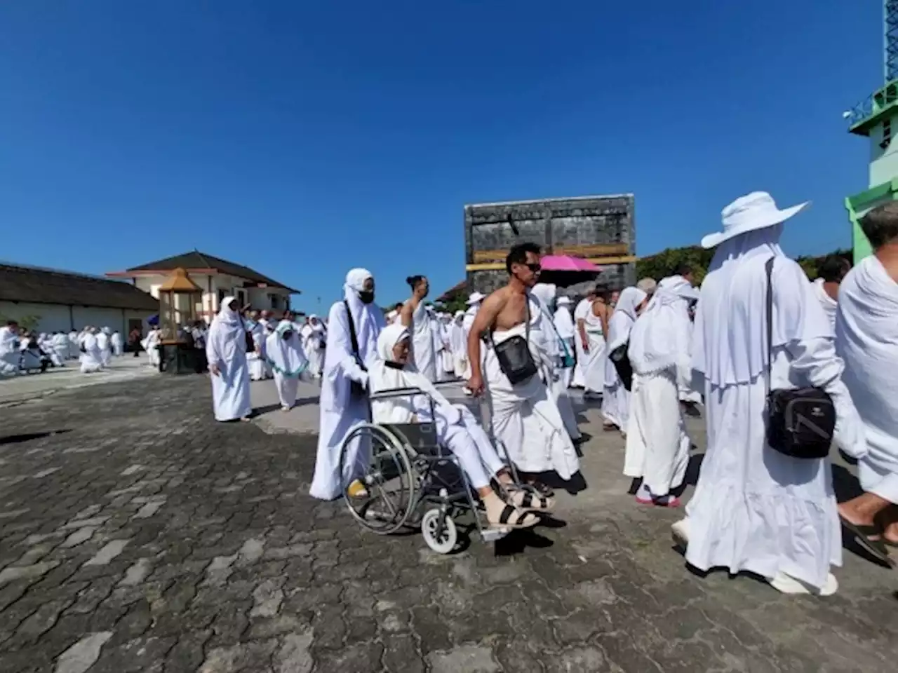 Dua Dokter dan Lima Perawat Kawal Calon Jamaah Haji Asal Boyolali