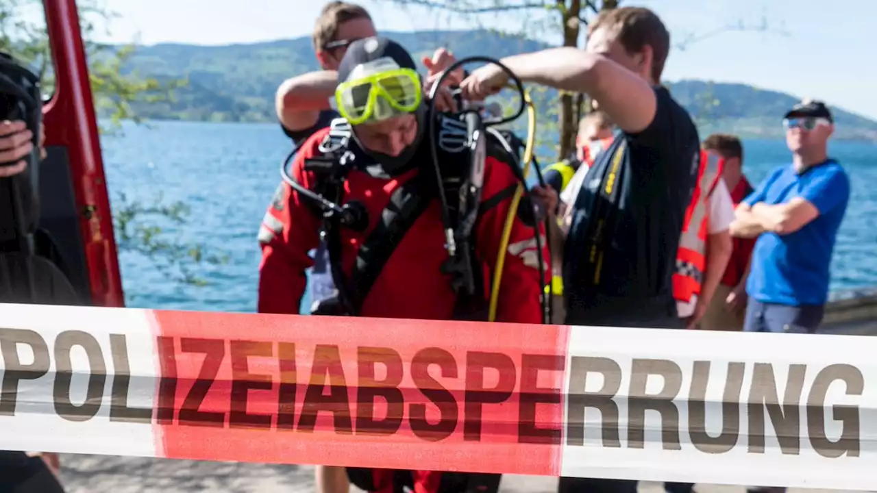 Nichtschwimmer (20) sprang vom Turm und ging unter