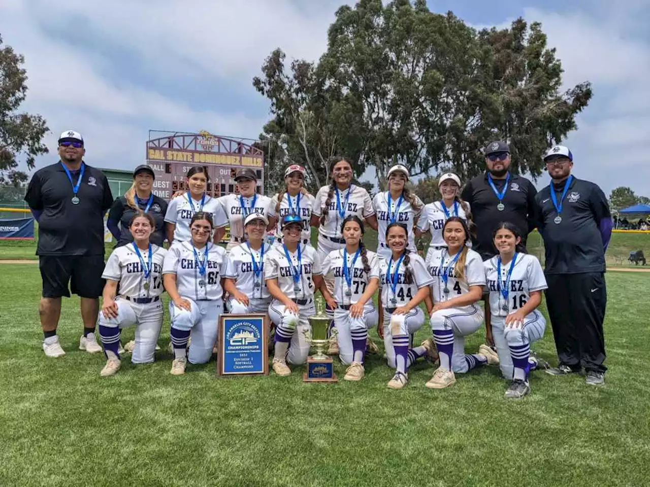 Chavez softball edges San Fernando with walk-off finish for second straight City title