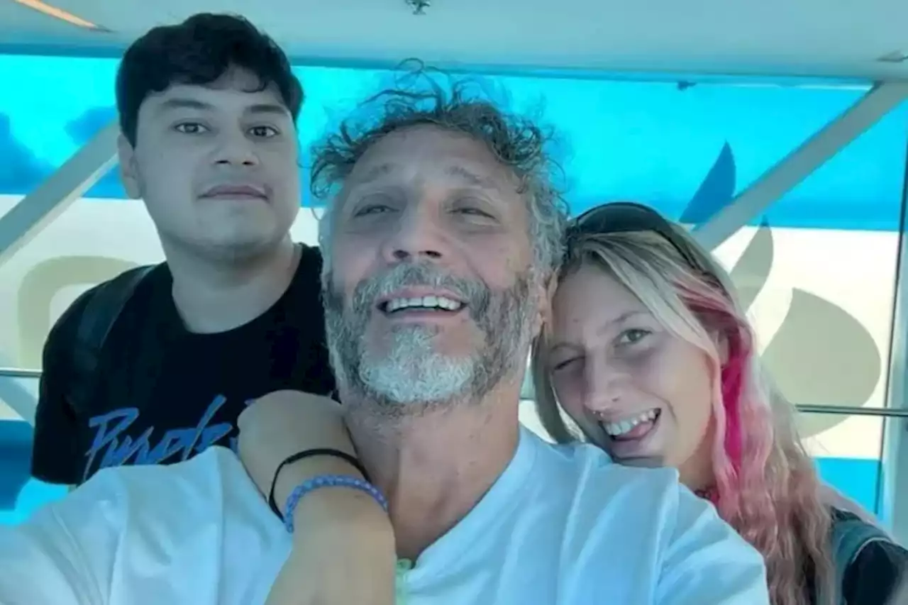 Desde Colombia, Fito Páez compartió una divertida foto con sus hijos en pleno tour