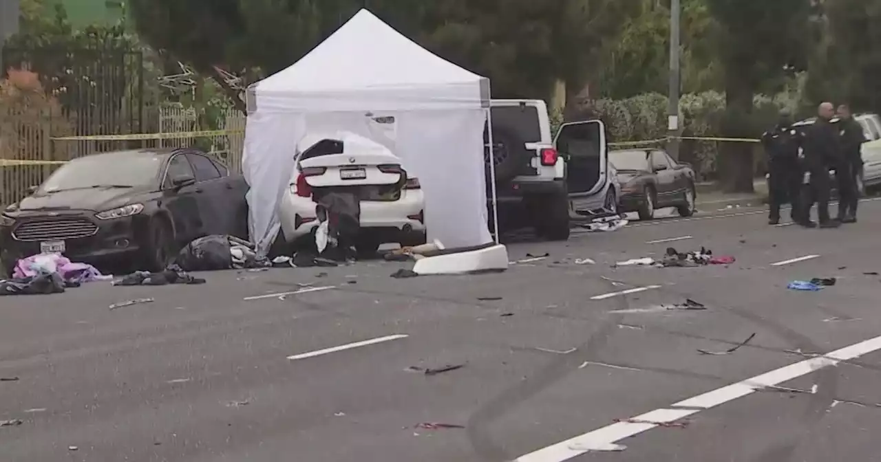 High-speed hit-and-run kills 2 in South L.A.; suspect held after chase by witnesses