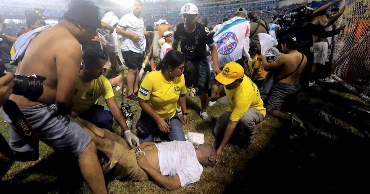 Au Salvador, douze personnes tuées après une bousculade dans un stade de football