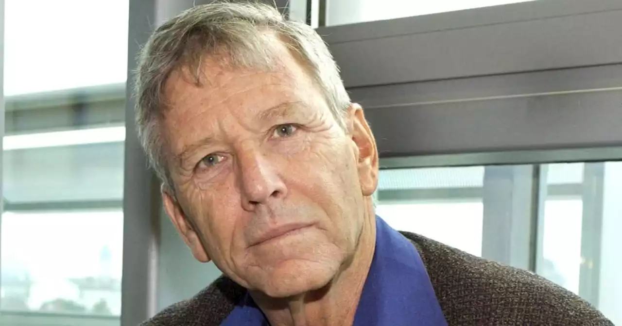 Amos Oz en 2002 : « Plus les problèmes sont complexes, plus les gens attendent des solutions simples »