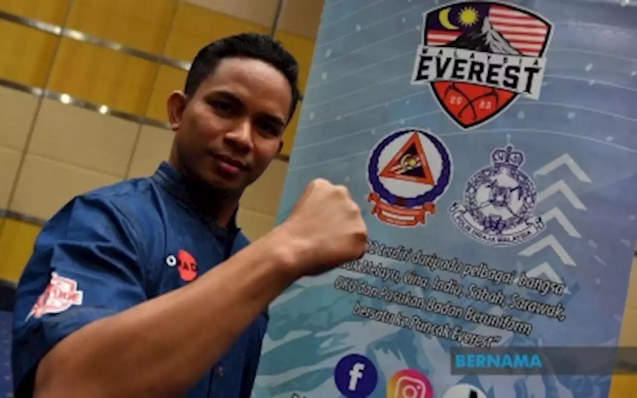 Family asks Malaysians to pray Everest climber Muhammad Hawari will be found safe