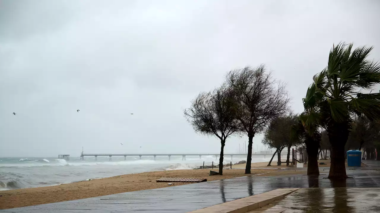 Andalucía oriental, Murcia, Alicante y Cataluña activan las alertas por lluvias y fenómenos costeros este lunes