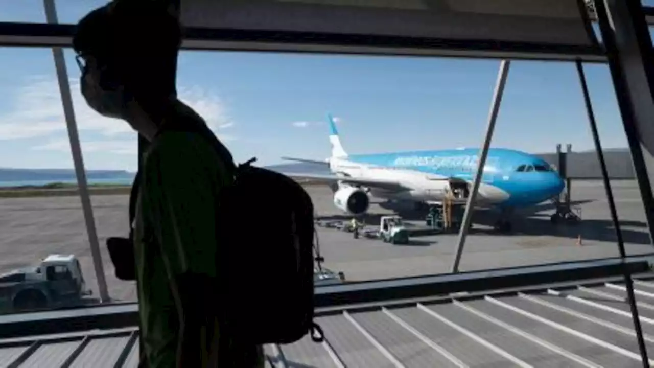 Amenaza de bomba en Ezeiza: la inspección del avión dio 'resultado negativo' | La nave de Aerolíneas partirá a Miami a las 15