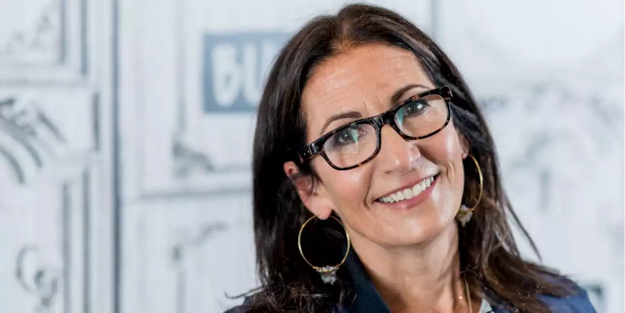 At 66, Bobbi Brown Reveals the Powder She Says Doesn’t ‘Settle Into Fine Lines’