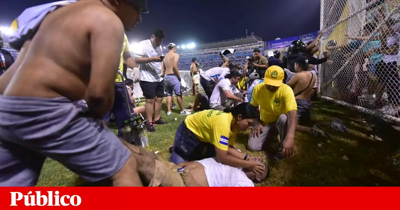 Debandada em estádio na capital de El Salvador deixa 12 mortos