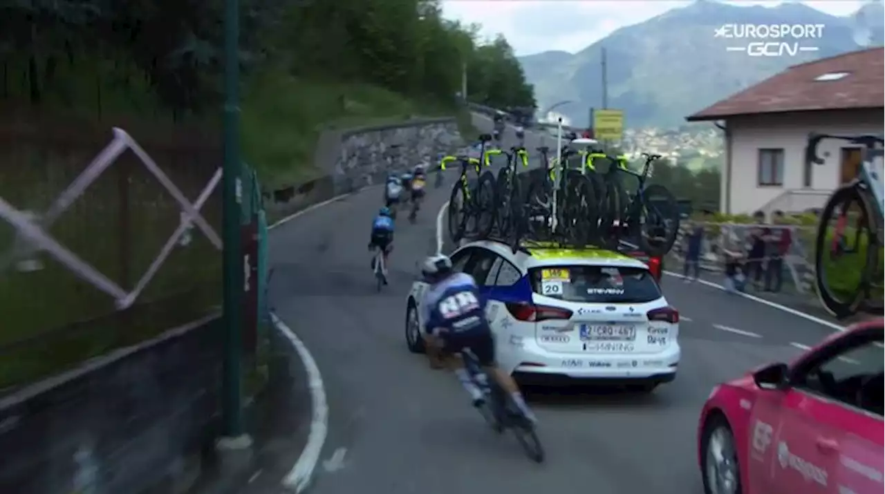 Near Miss of the Day, Giro d’Italia edition: Davide Ballerini swerves to narrowly avoid team car on climb, after attacking Green Project-Bardiani rider squeezes between peloton and parked vehicles