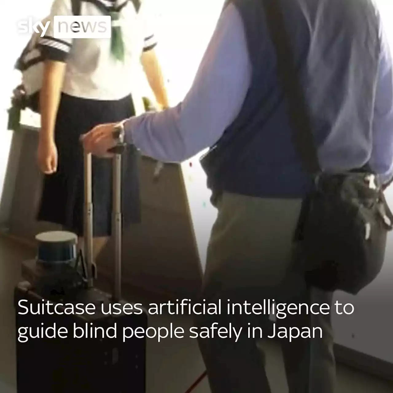 Suitcase uses artificial intelligence to guide blind people safely in Japan