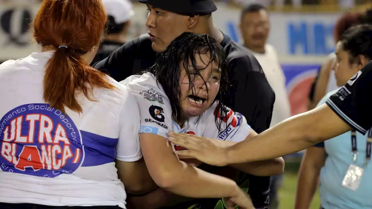 Fußball-Katastrophe in El Salvador: Massenpanik im Stadion – 12 Tote!