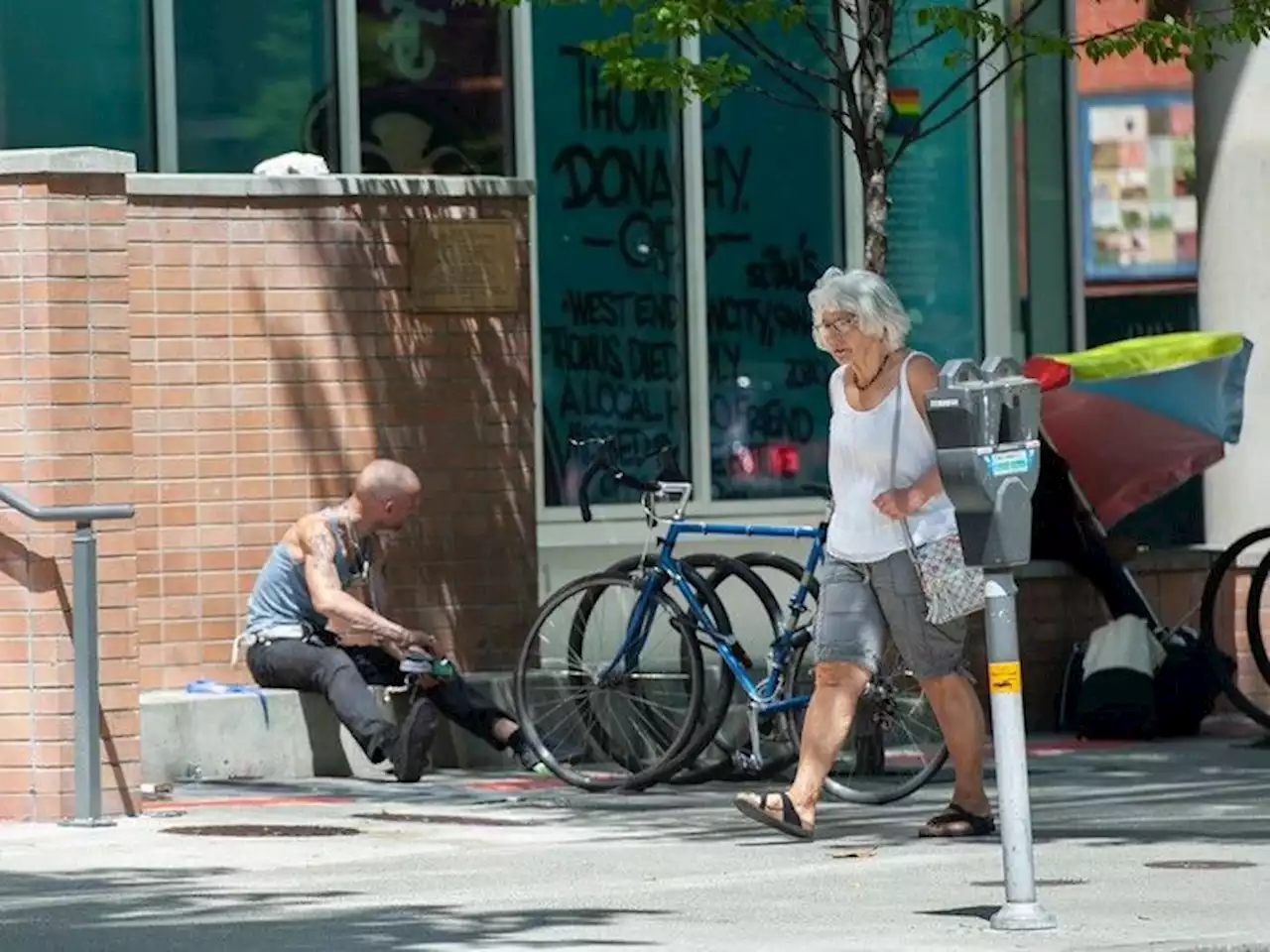 Yaletown residents have mixed feelings over push to shut down overdose prevention site