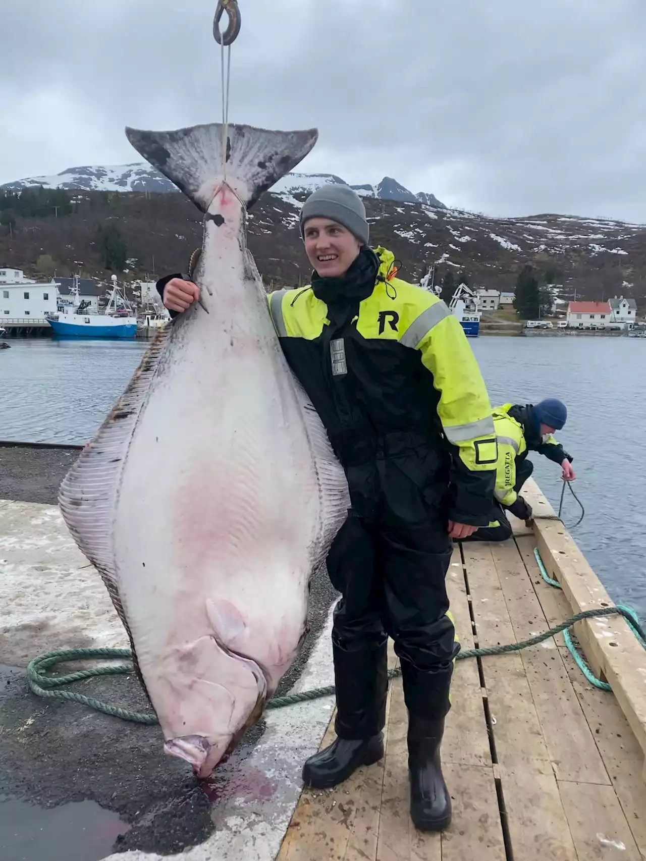 Emil (21) fikk giganapp: – Det var et skikkelig monster