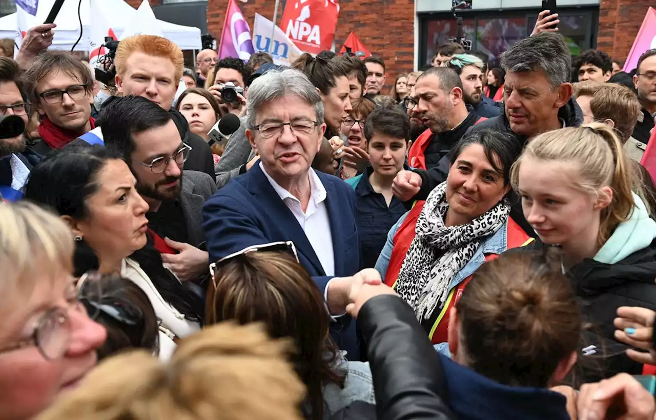 Mélenchon sur le piquet de grève des employés Vertbaudet dans le nord