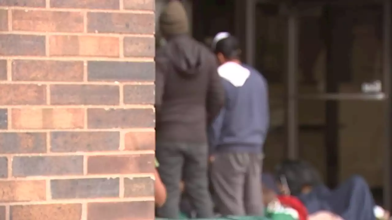 Dozens of incoming migrants join CPS schools: 'Kids should be in school'