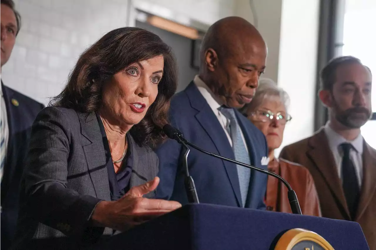 ‘Let them work’: Hochul, Adams call on Biden to expedite work permits for migrants | amNewYork