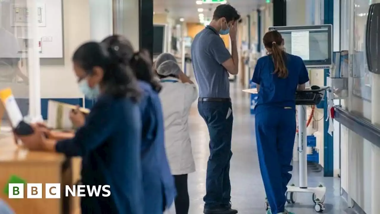 Junior doctors in Scotland offered 14.5% pay rise