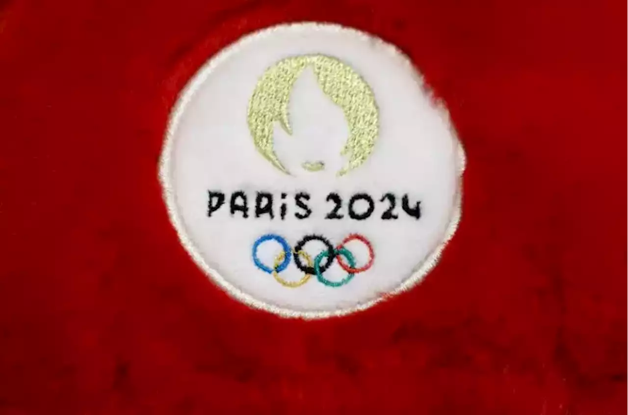 Les organisateurs des JO 2024 veulent installer la flamme olympique sur la tour Eiffel, selon source