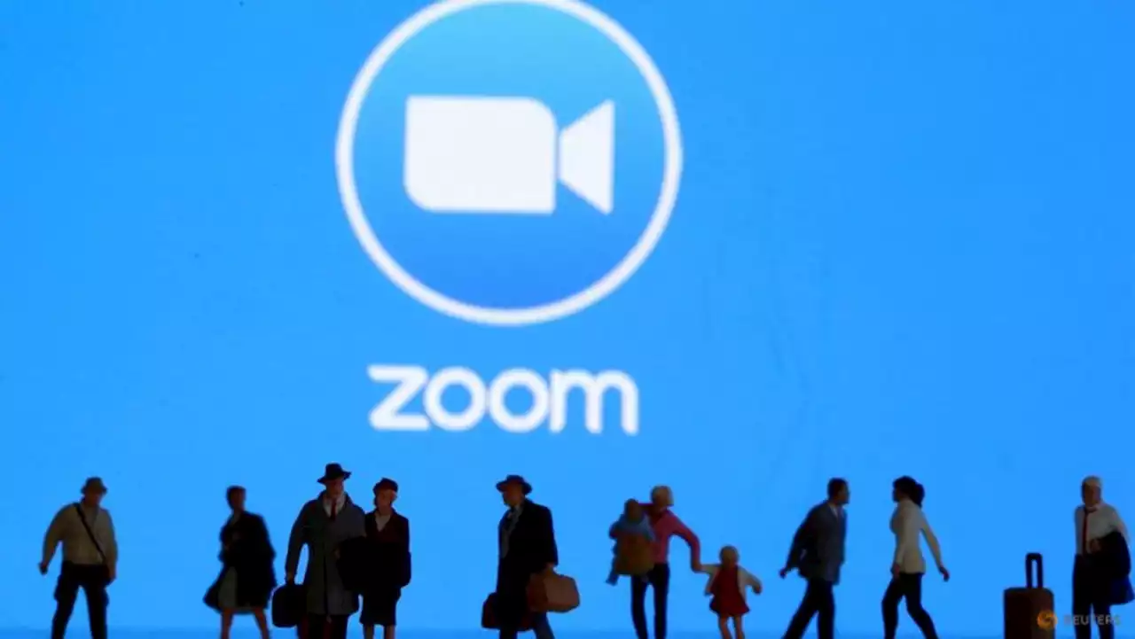 Zoom raises annual revenue outlook on hybrid work boost