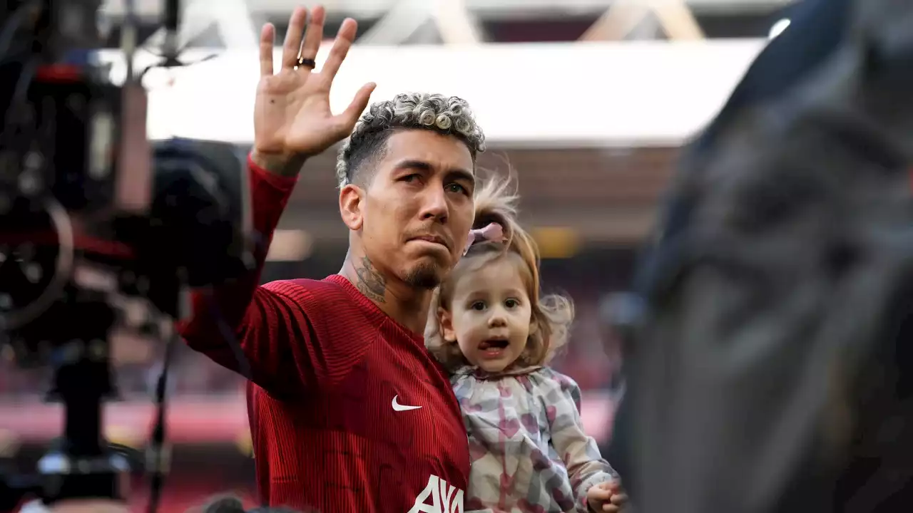 Lágrimas tras último partido de Roberto Firmino con el Liverpool en Anfield