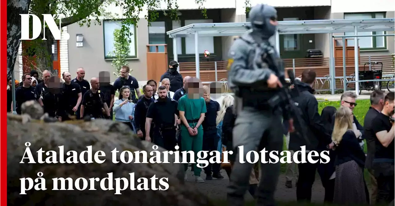 Stort säkerhetspådrag när mordåtalade tonåringar lotsades på mordplats