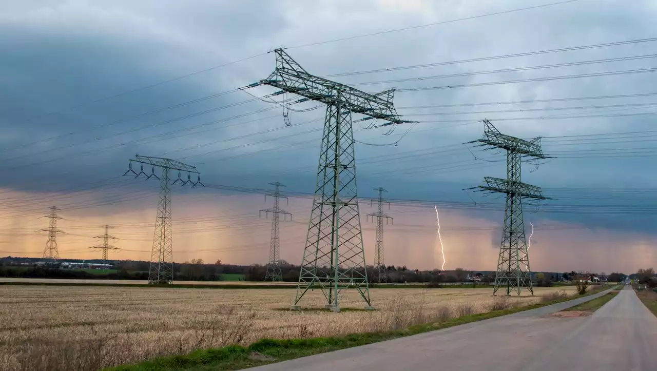 (S+) Wärmepumpen, Elektroautos: Überlastet der Ökoboom die Stromnetze?