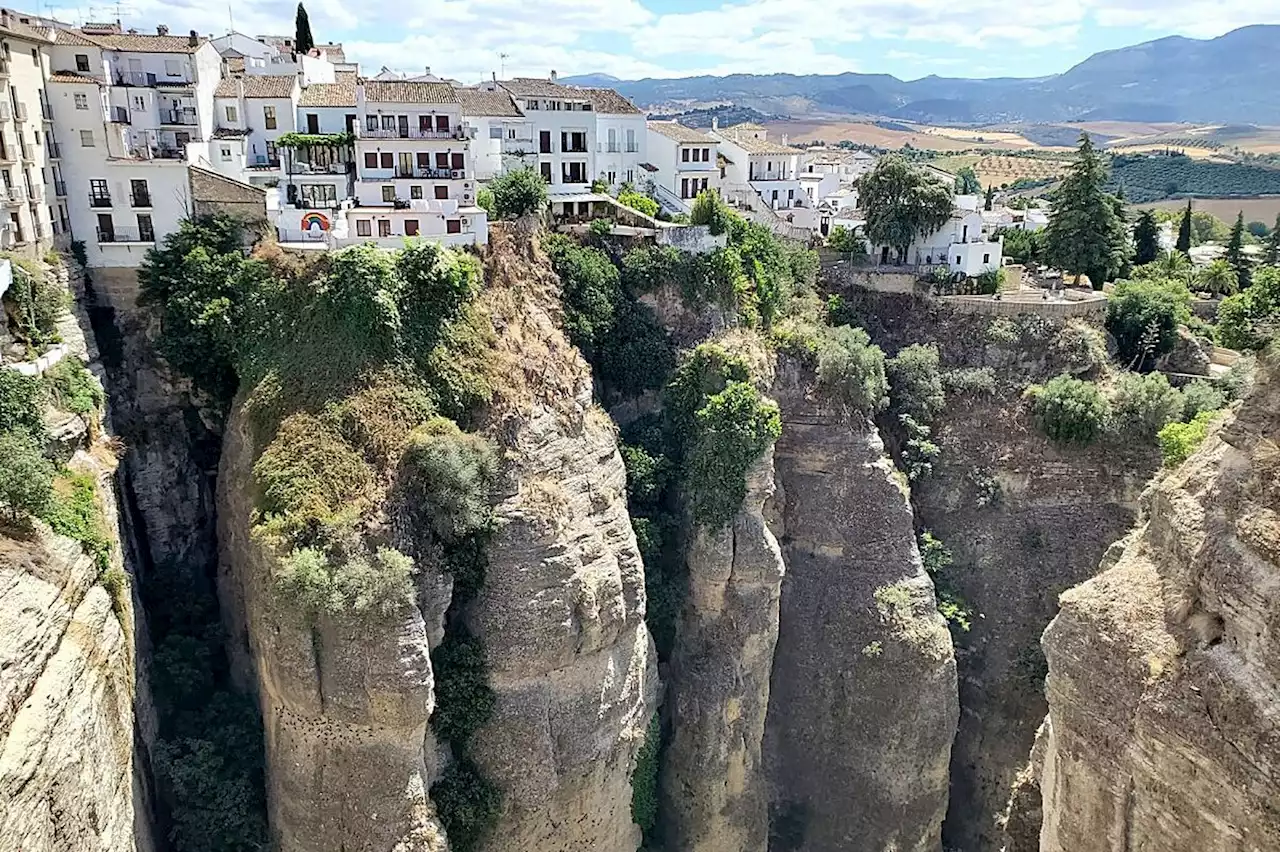 10 pueblos de montaña con encanto y de los más bonitos de España