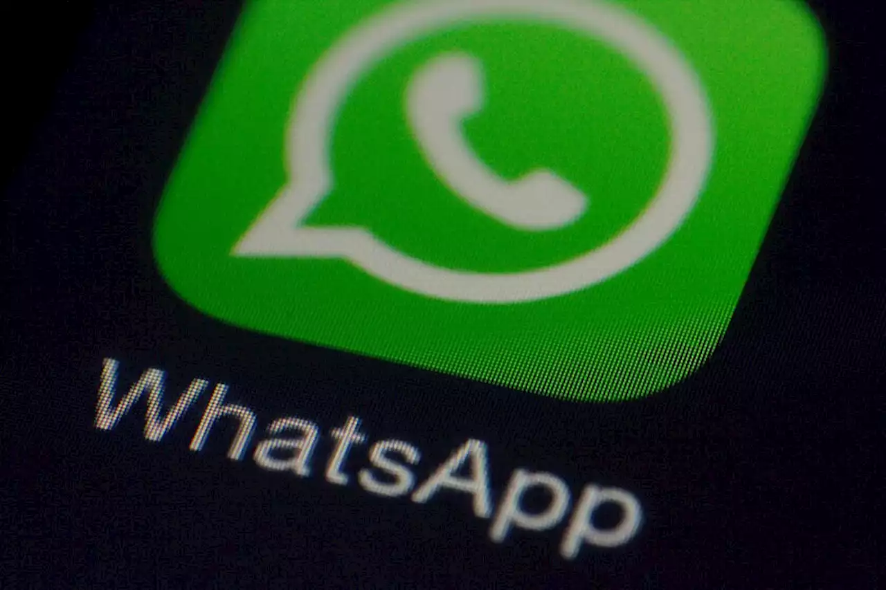 WhatsApp por fin agrega la edición de mensajes enviados. Aunque tiene un 'pero' que no nos gusta