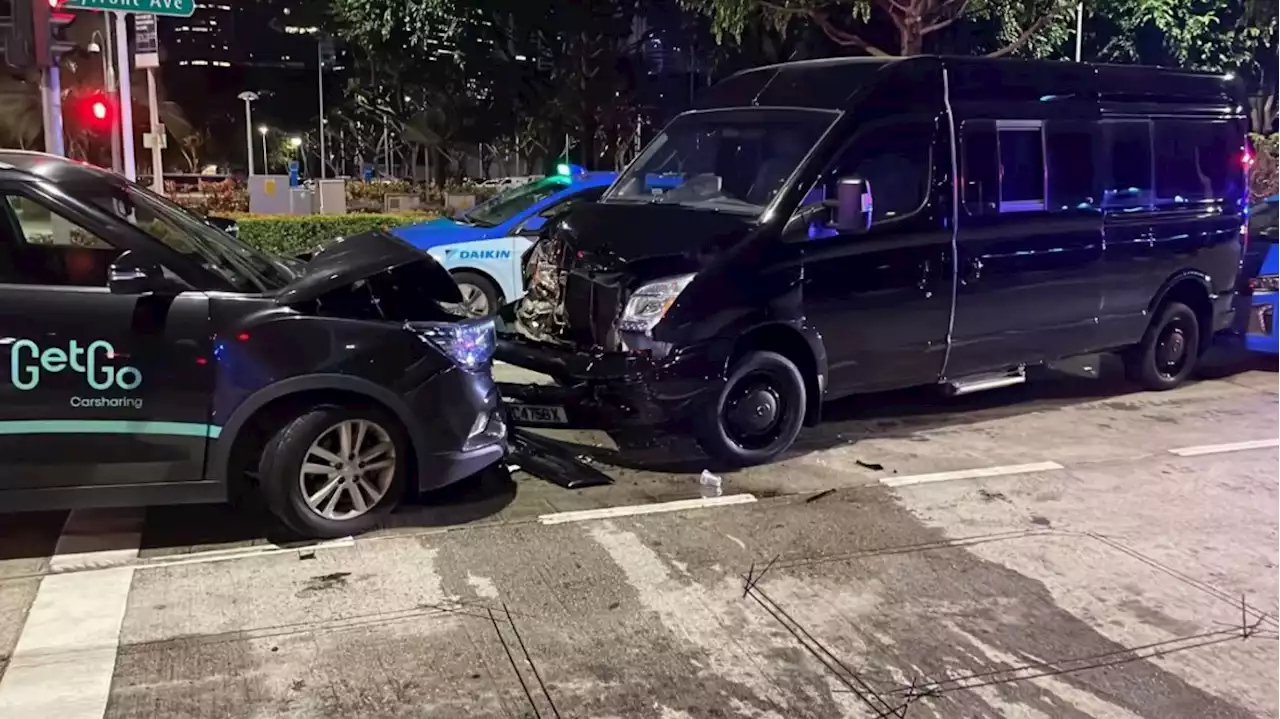 GetGo car driver arrested for drink-driving after 3 vehicles collide at Marina Blvd - Singapore News