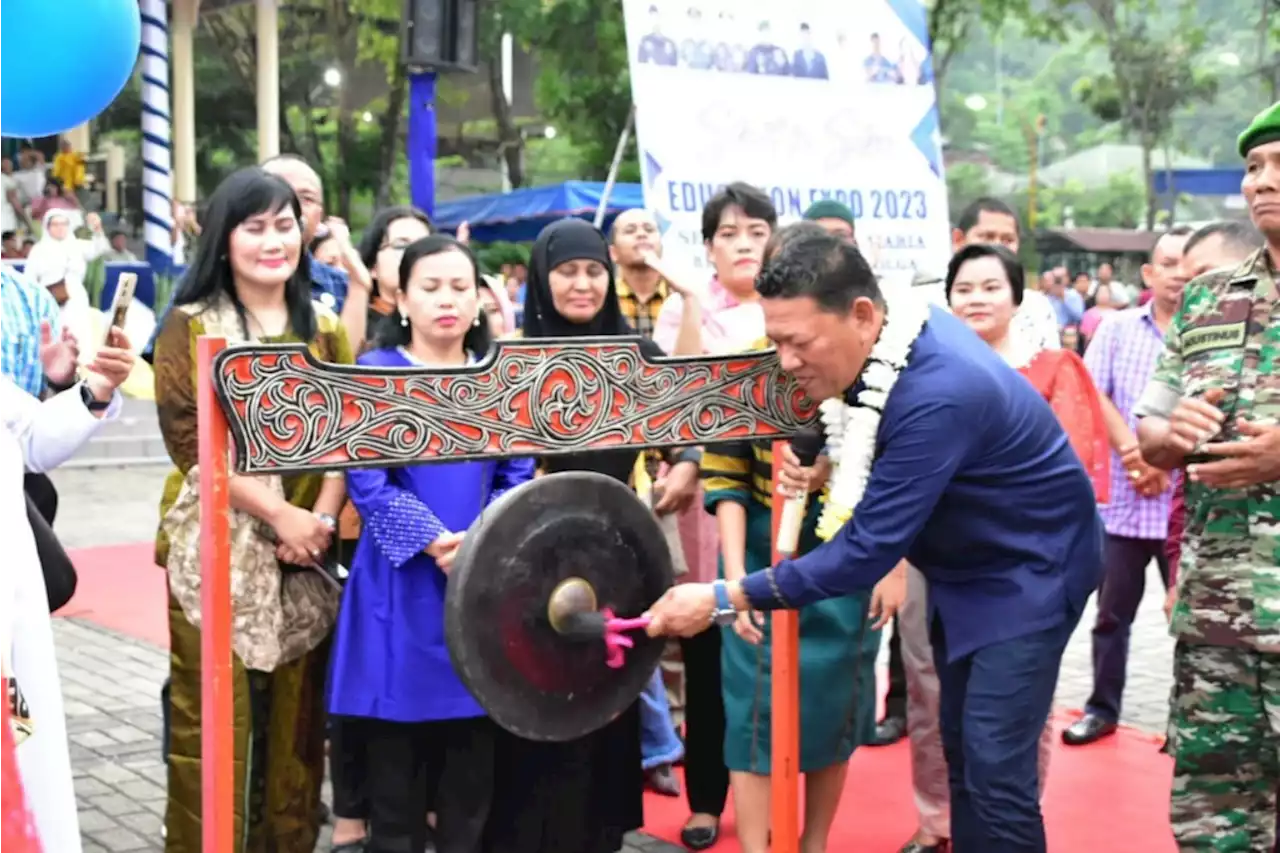 Santa Maria Sibolga Gelar Education Expo, Ada Bazar & Puluhan Stan