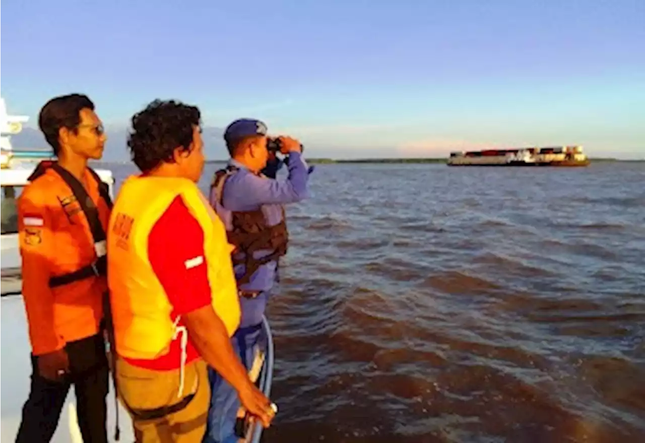 Tabrak Batang, Speedboat Tenggelam di Perairan Tanjung Intan