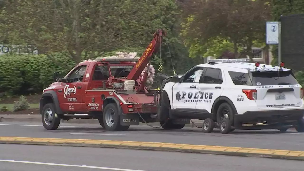 Crash between University Place police car, SUV leaves 3 hurt