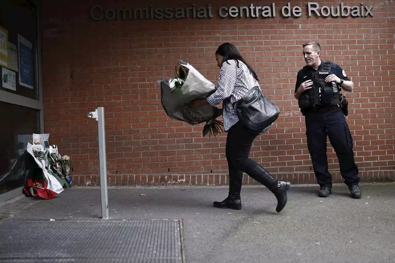 Roubaix : hommage après la mort de trois policiers dans un accident de la route