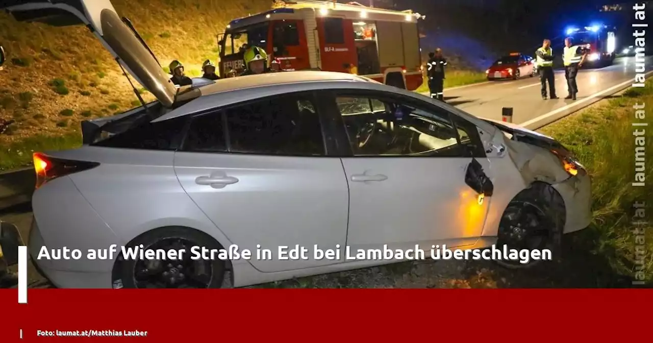 Auto auf Wiener Straße in Edt bei Lambach überschlagen | laumat|at