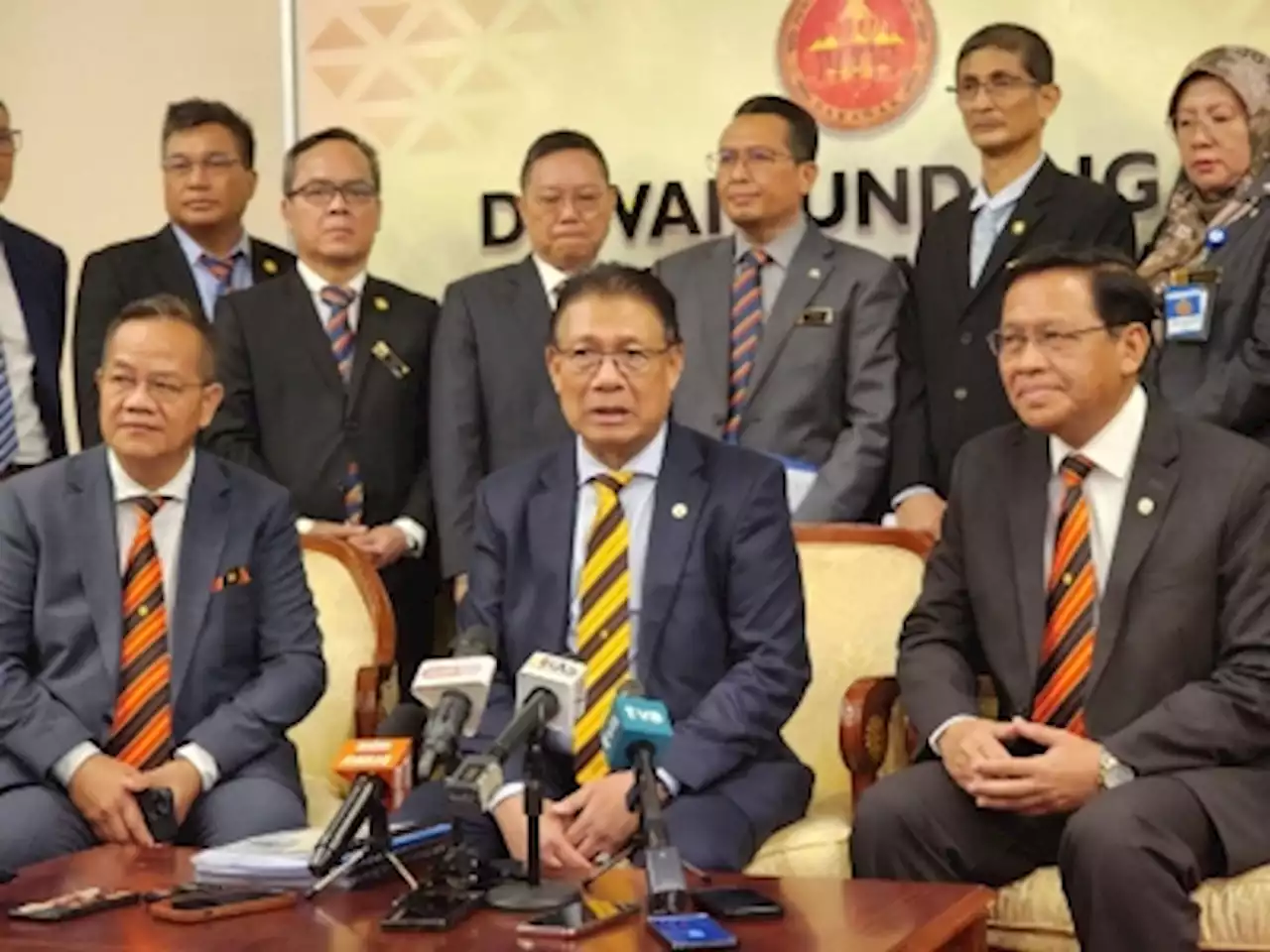 Sarawak minister: Installation of telco antennas on high-level water tanks can be done immediately