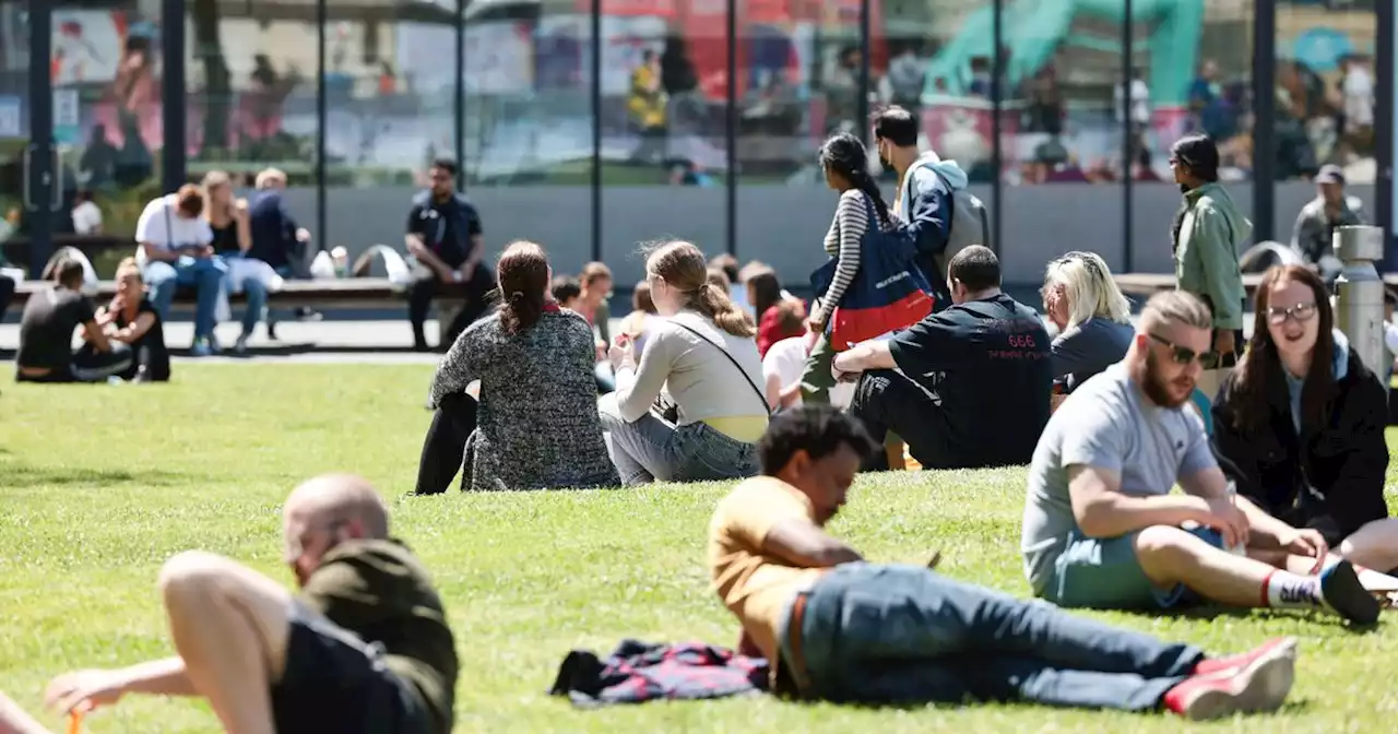 Manchester to be warmer than the Algarve as UK enjoys 'hottest day of year'