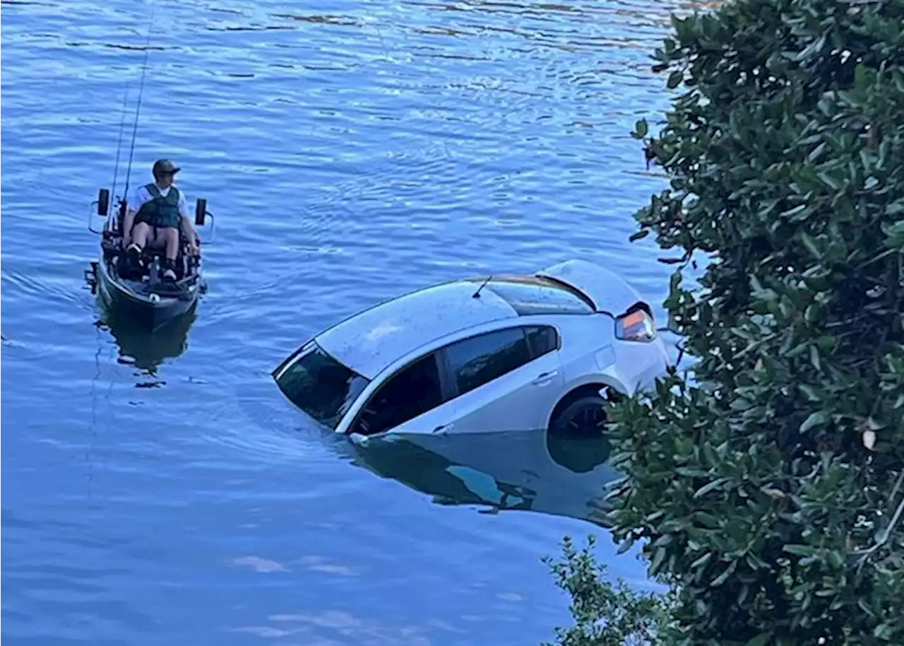 Cupertino: Fire crews pull submerged vehicle from Stevens Creek reservoir