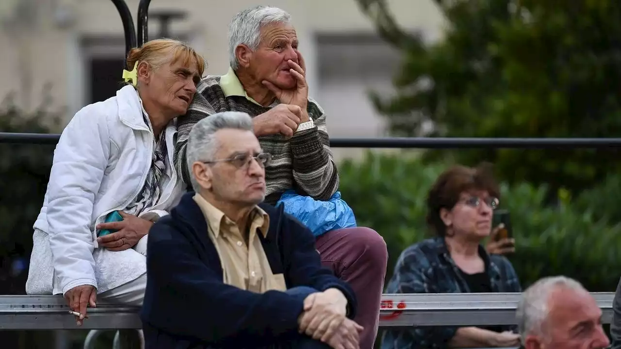 Législatives en Grèce: l'opposition de gauche assommée face à l'avance nette de la droite