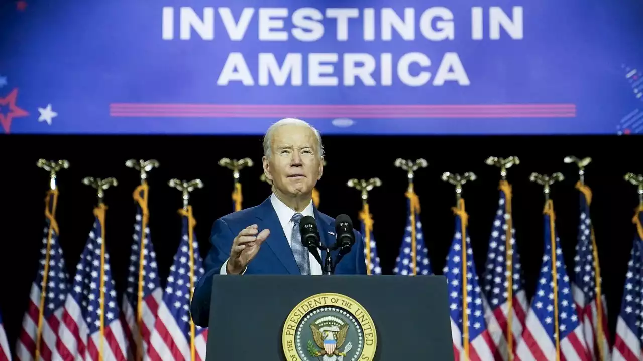 Biden gets low ratings on economy, guns, immigration in AP-NORC Poll