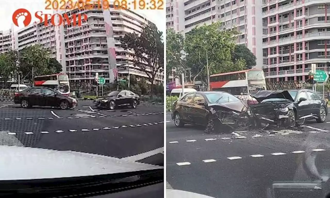 Car making right turn smashes into another at Hougang junction, both drivers taken to hospital