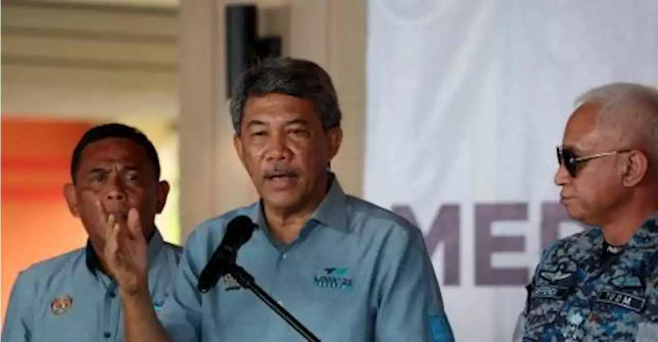Mohamad: No need to change policy on construction of national security assets
