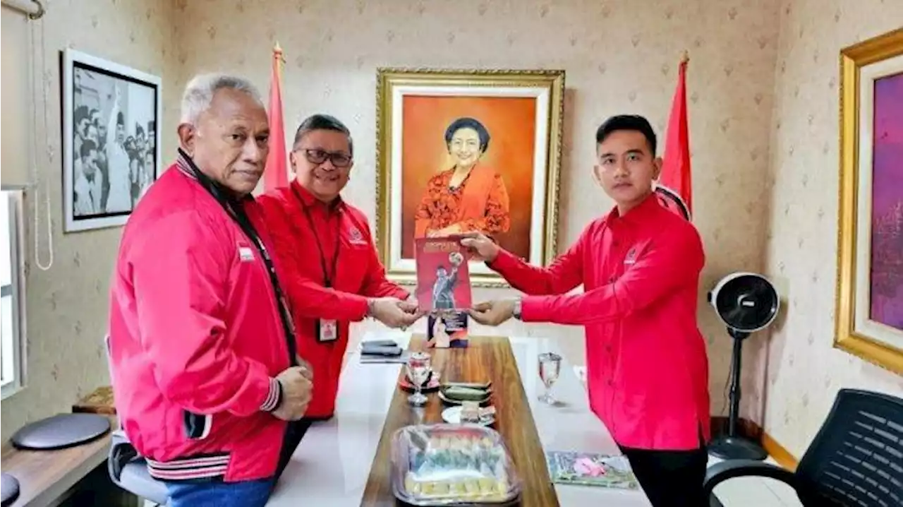 PDIP: Gibran Dipanggil Bukan karena Prabowo, Mendampingi Hanya karena Sopan Santun - Tribunnews.com