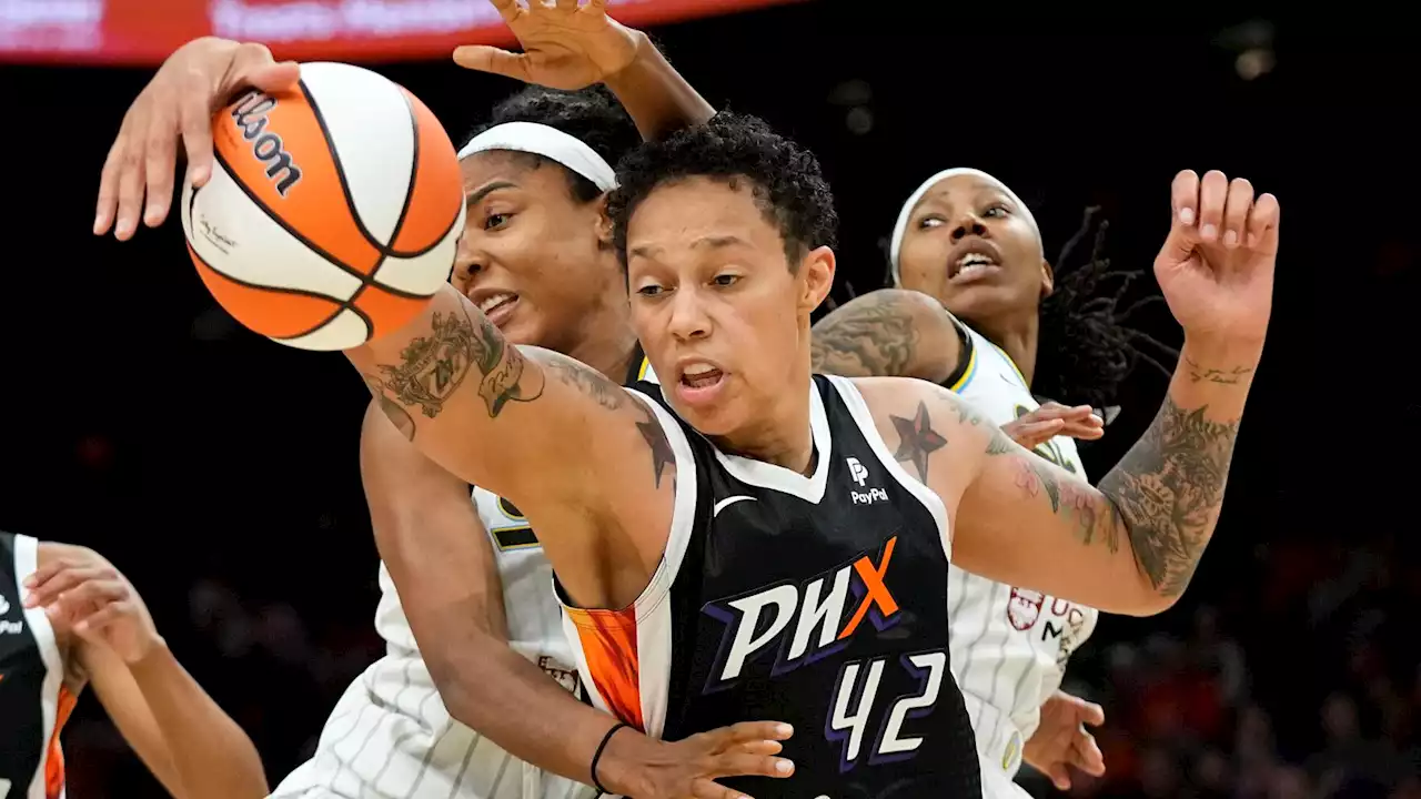 Brittney Griner gets warm welcome in first Mercury home game