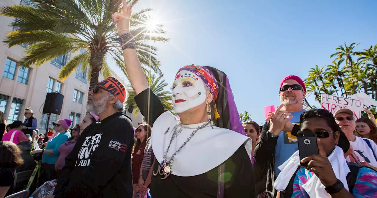 Los Angeles Dodgers re-invite drag group to Pride Night, apologize to LGBTQ+ community