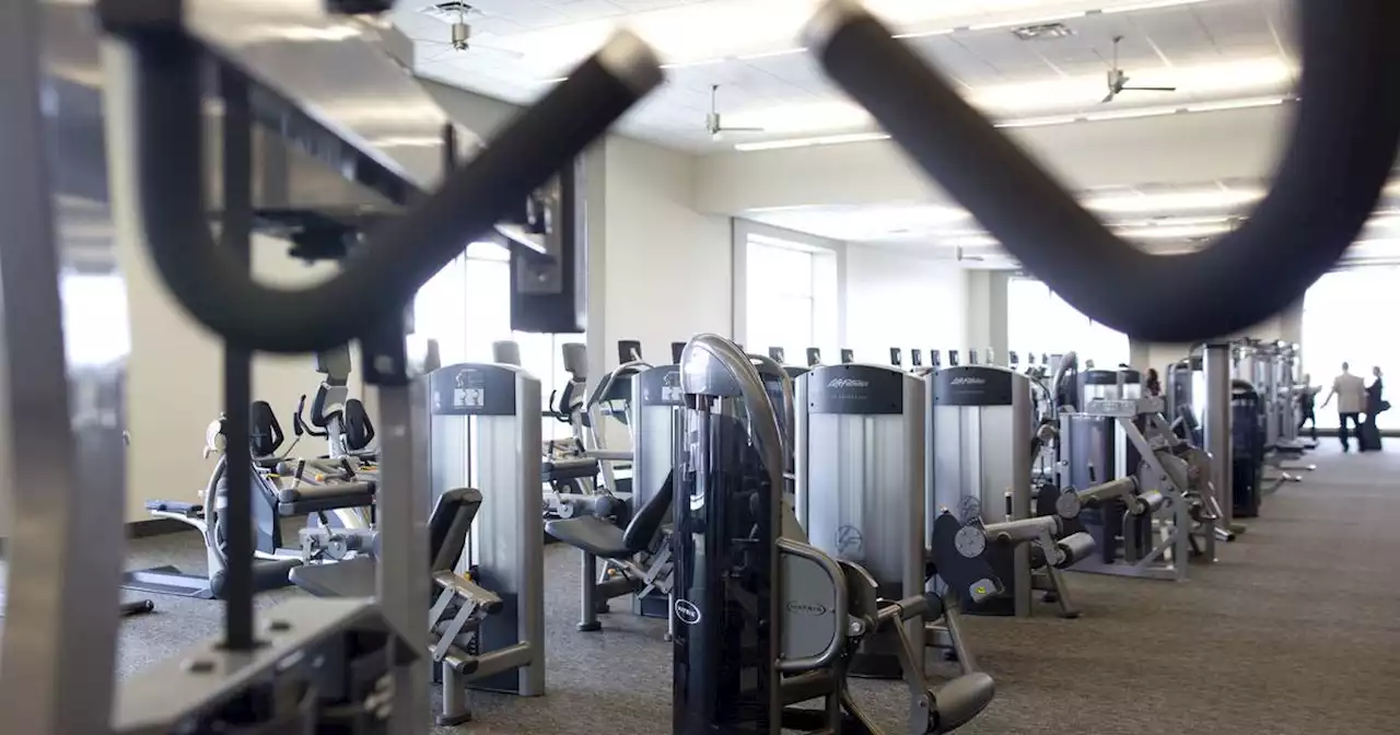 Legionnaire’s disease cases linked to LA Fitness Club in Niles on Touhy Avenue