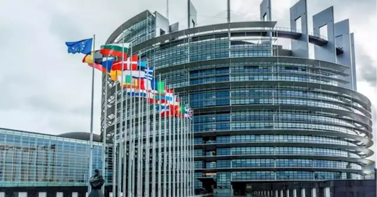 Deputados europeus arriscam receber apenas metade das pensões de reforma