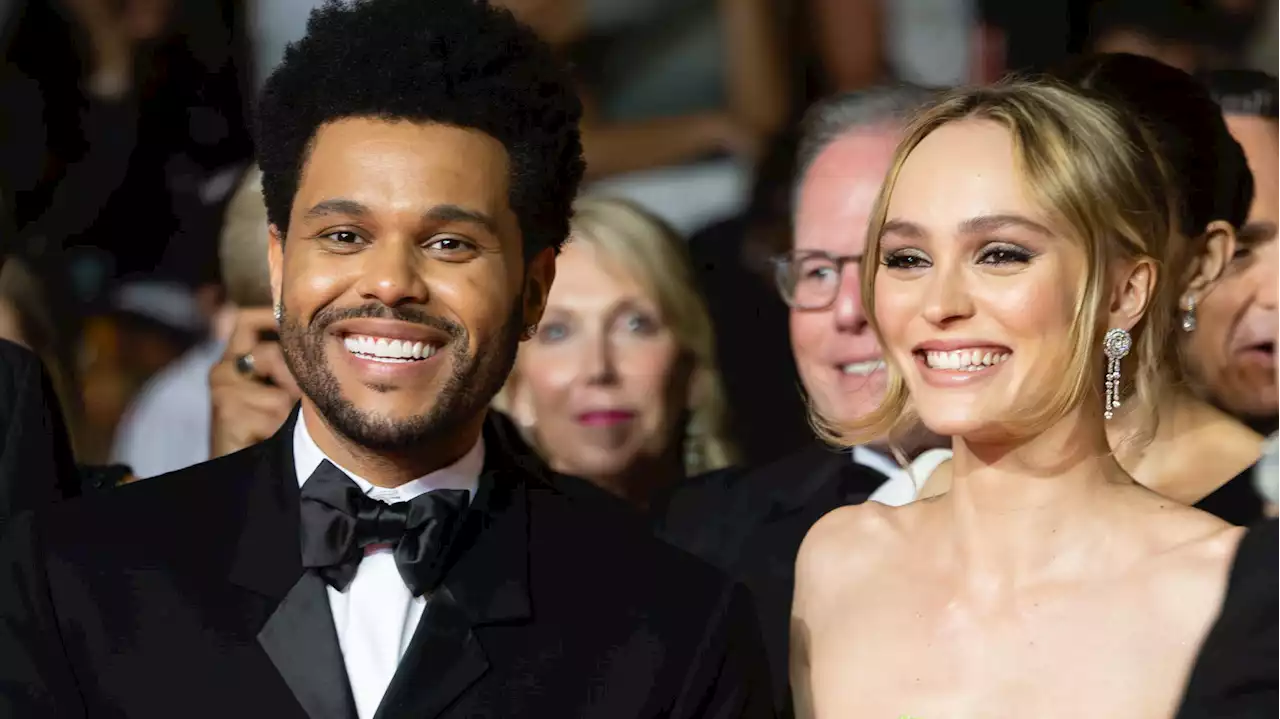 Après son père Johnny Depp, Lily-Rose Depp a monté les marches de Cannes avec The Weeknd